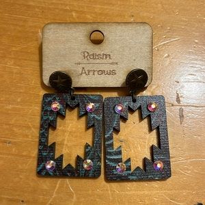 Raisin arrows brand earrings
